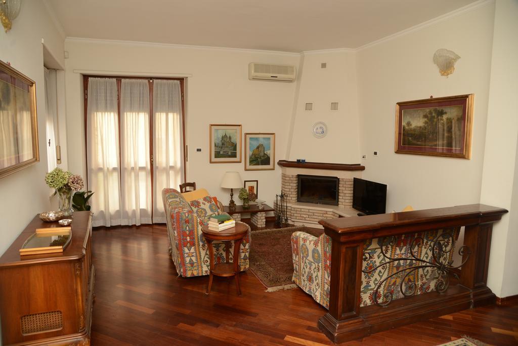 לינה וארוחת בוקר Alpignano Casa Delle Ortensie מראה חיצוני תמונה